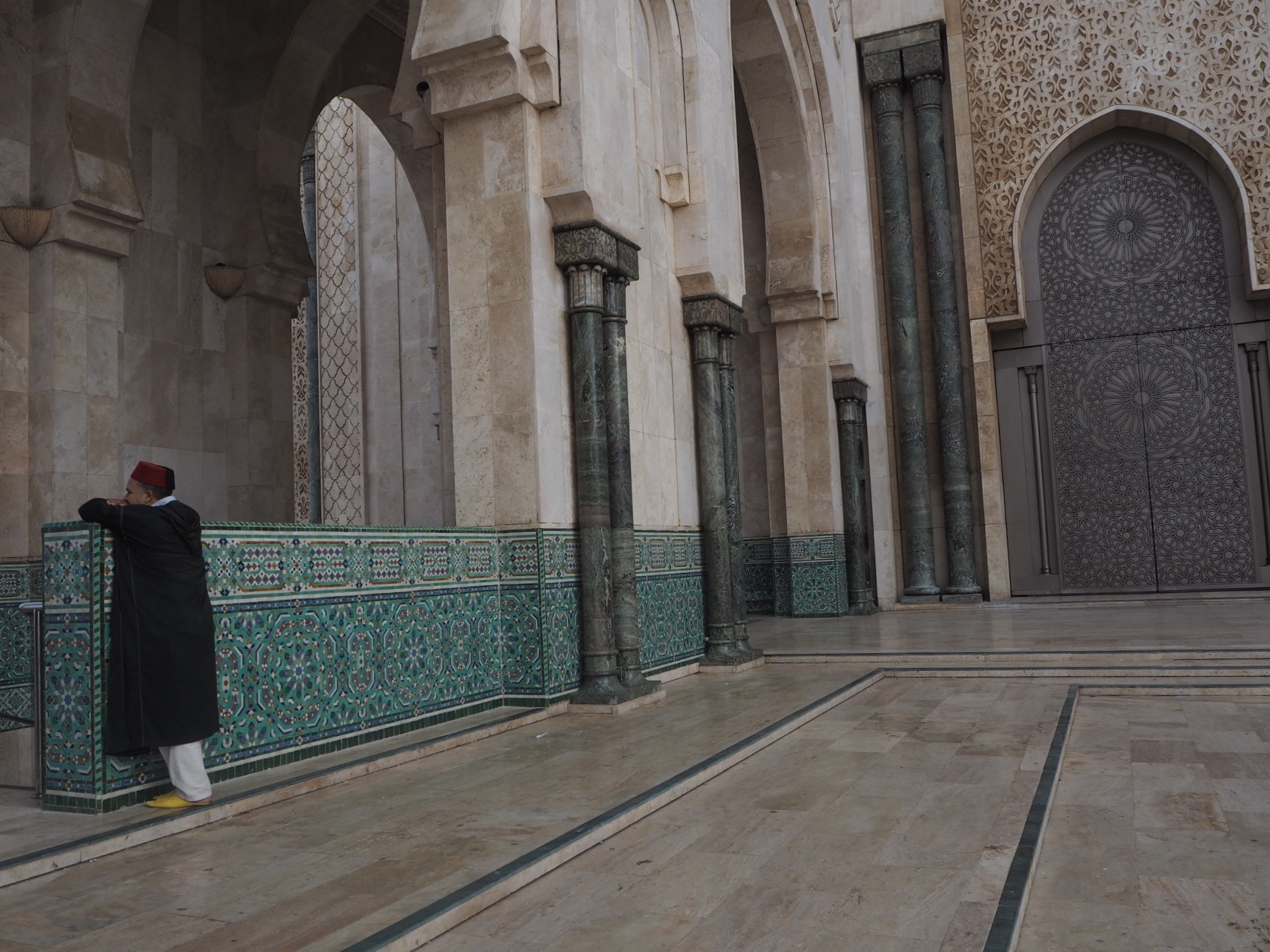 父子旅日記「モスクの中って、どうなっているのだろう？」