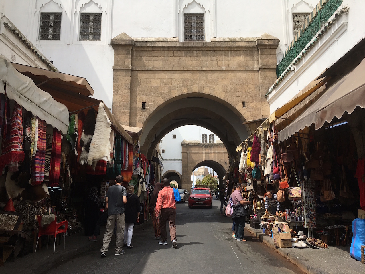 カサブランカの旧市街（メディナ）を歩く