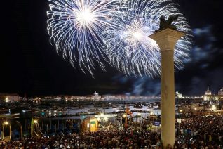 ヴェネツィアに夏が来た！ ～レデントーレの熱帯夜～