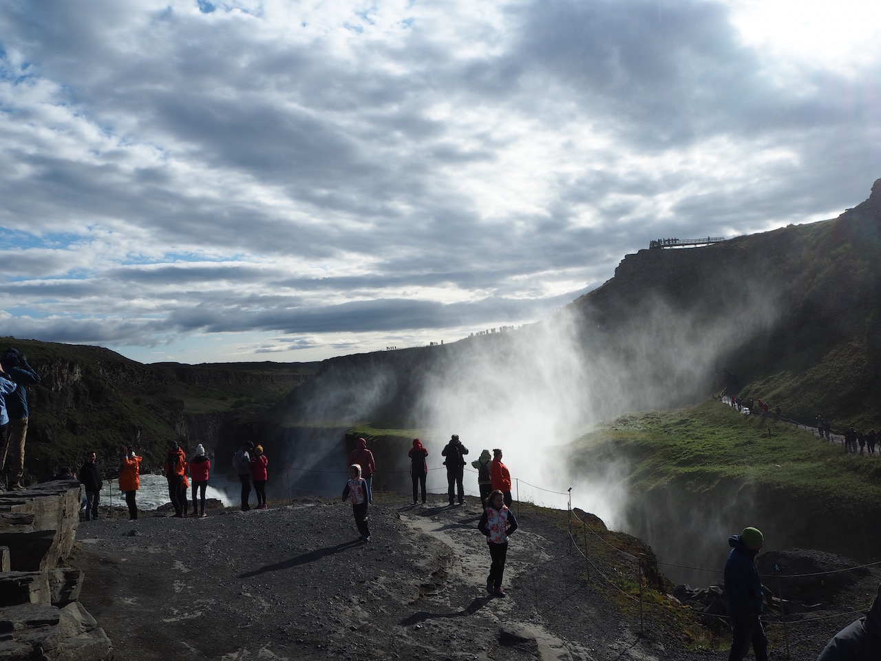 父子旅「神秘の島  アイスランドのパワースポット、そして夏のオーロラ」
