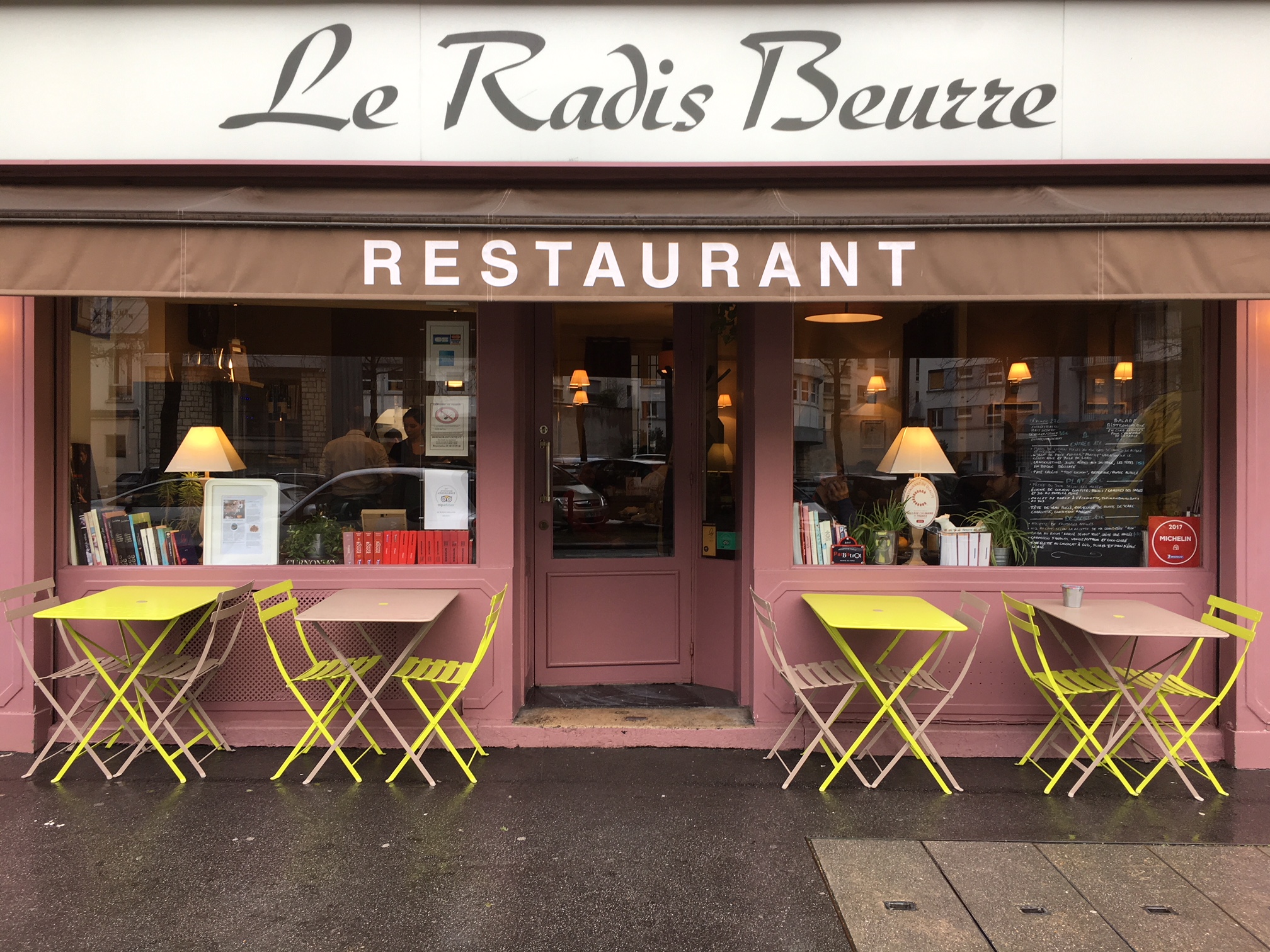 佐伯幸太郎の美女と美食三昧「パリ15区のこだわりレストラン、Le radis beurre」