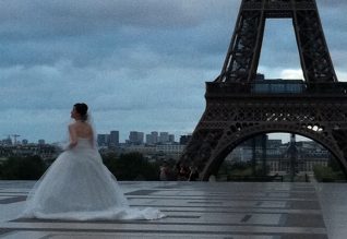 こんな時代でも、エッフェル塔は輝き続ける
