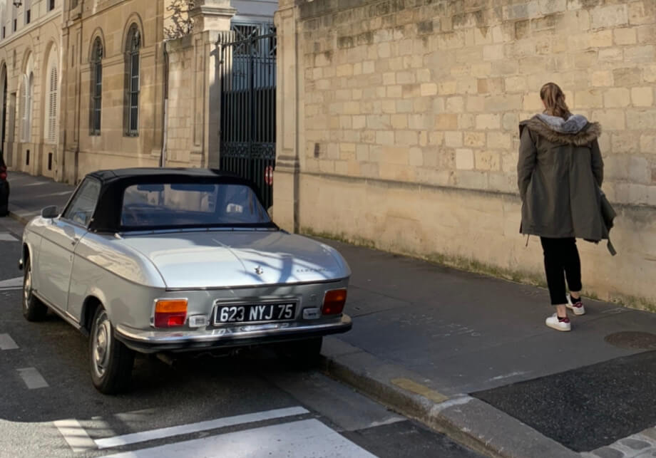 暮らしの日記「スーパーカーよりちょっと年代物の車を好むフランス人」