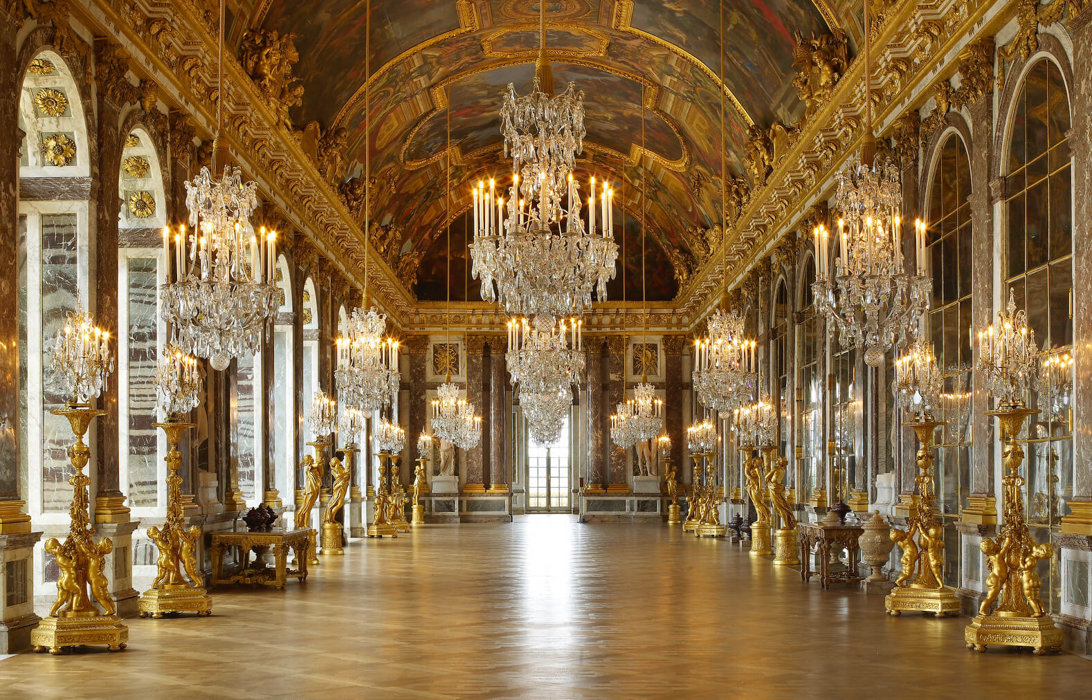 退屈日記「無料、ベルサイユ宮殿貸し切りオンラインツアーのご案内」
