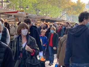 パリ最新情報「感染者が激減し始めたフランス、その理由」