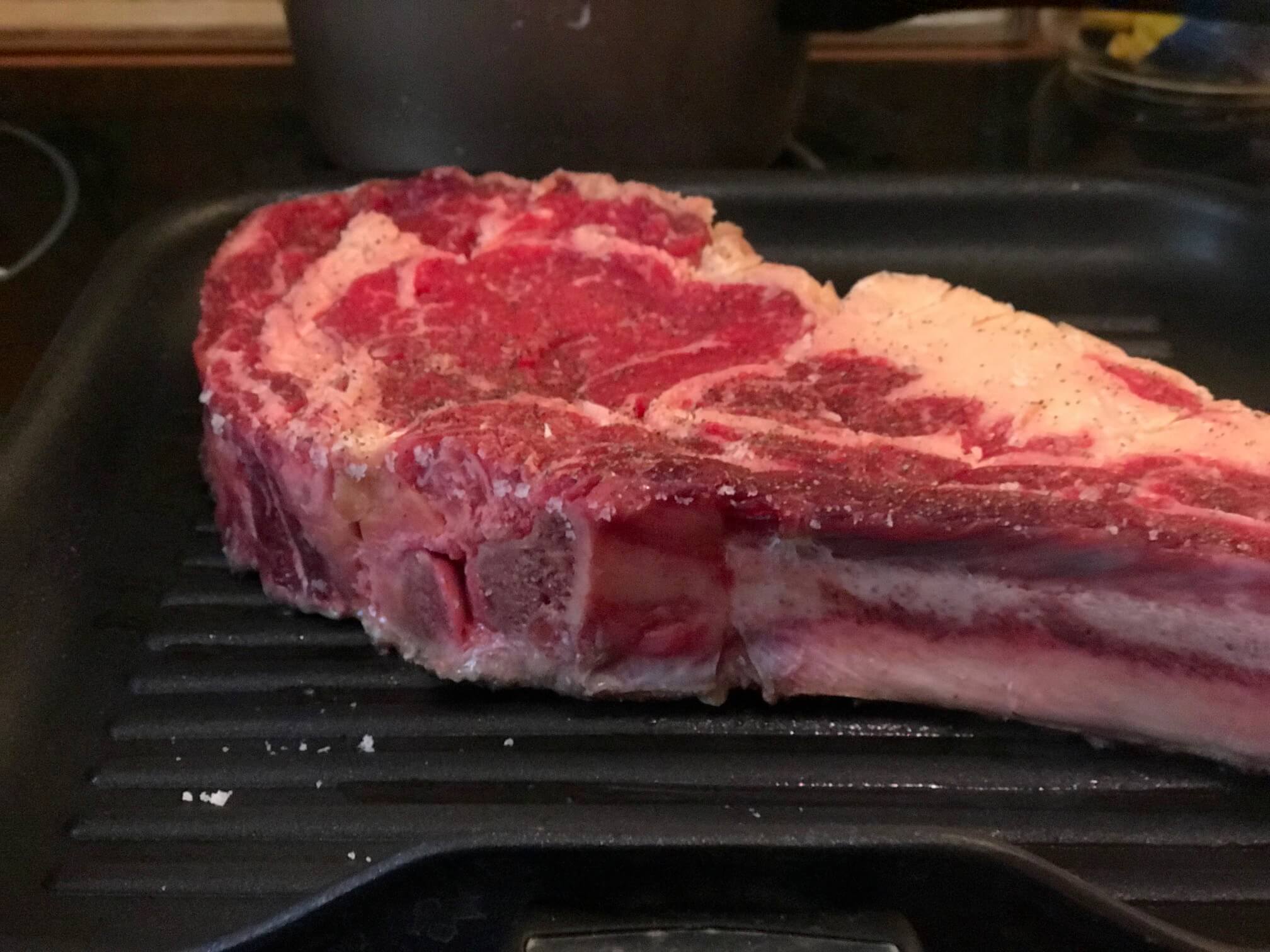 今日の献立、牛肉のタリアータ!