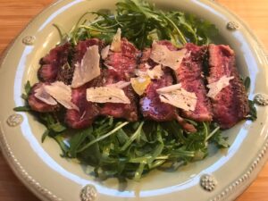 今日の献立、牛肉のタリアータ！