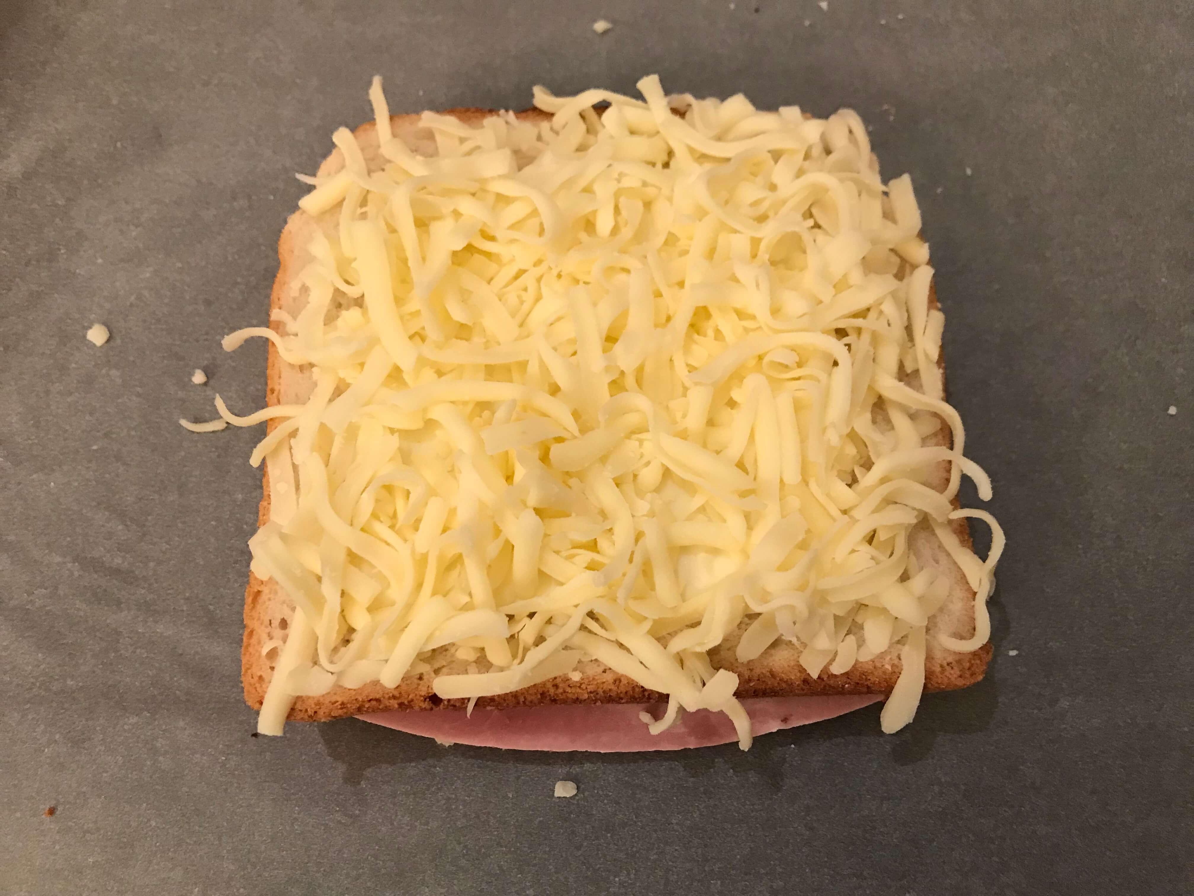 フランスごはん日記「ほんものを自宅で作ってみようか、パリの味、クロック・マダム」