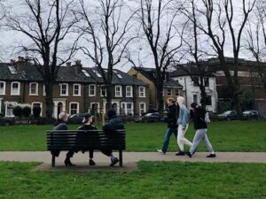 ロンドン最新情報「感染拡大阻止に成功しつつある英国、ロックダウン緩和が進む」