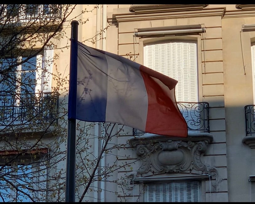 速報・パリ最新情報「フランス政府、噂されていた三度目のロックダウンを断念した、裏事情」