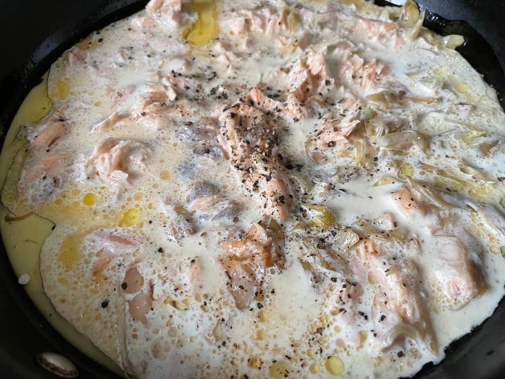 保存版・父ちゃんの料理教室「今夜の食卓に！辻家の定番、サーモンの味噌クリームパスタ～」
