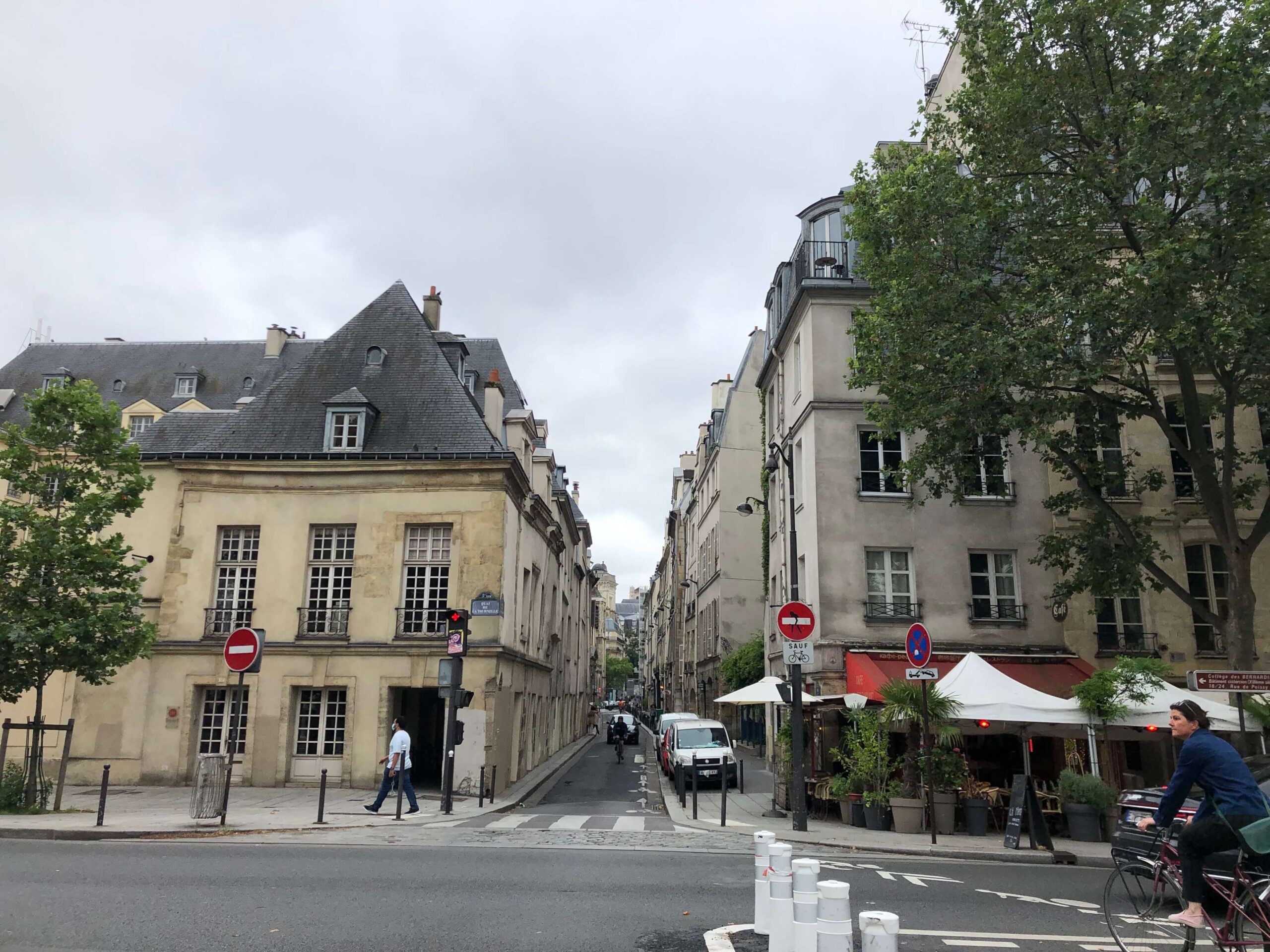 パリ最新情報 クリーンな街を目指すパリ 時速30キロの速度制限が始まる Design Stories
