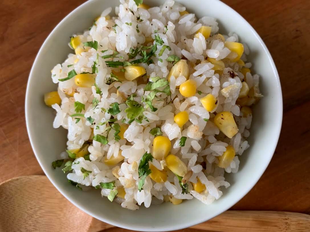 今が旬、夏ごはん日記「トウモロコシご飯の思い出、ぼくの夏のご馳走だった」
