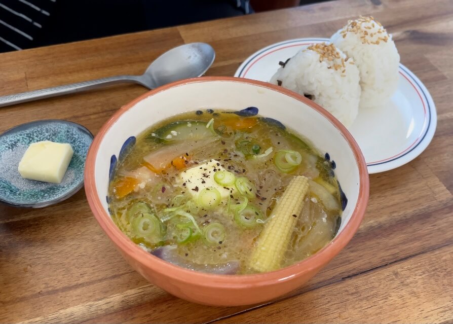 滞仏日記「それでもぼくは、一人で生きる飯、へと突き進むのである」