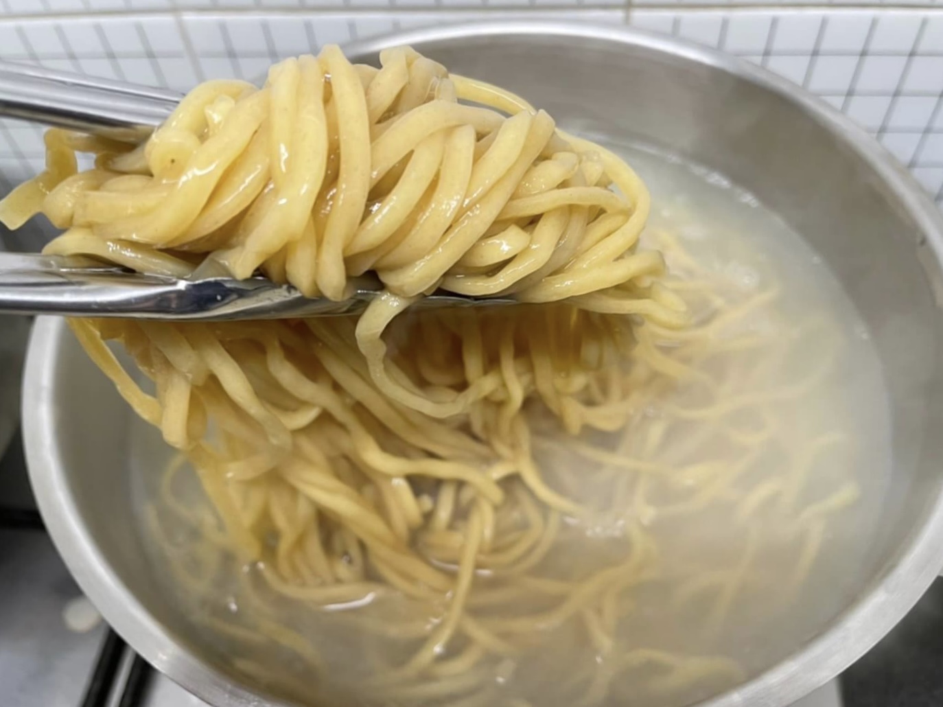 リサイクル・父ちゃんの料理教室「夕飯に、濃厚ラーメンのようなエノキベーコンの和風オイルパスタ」