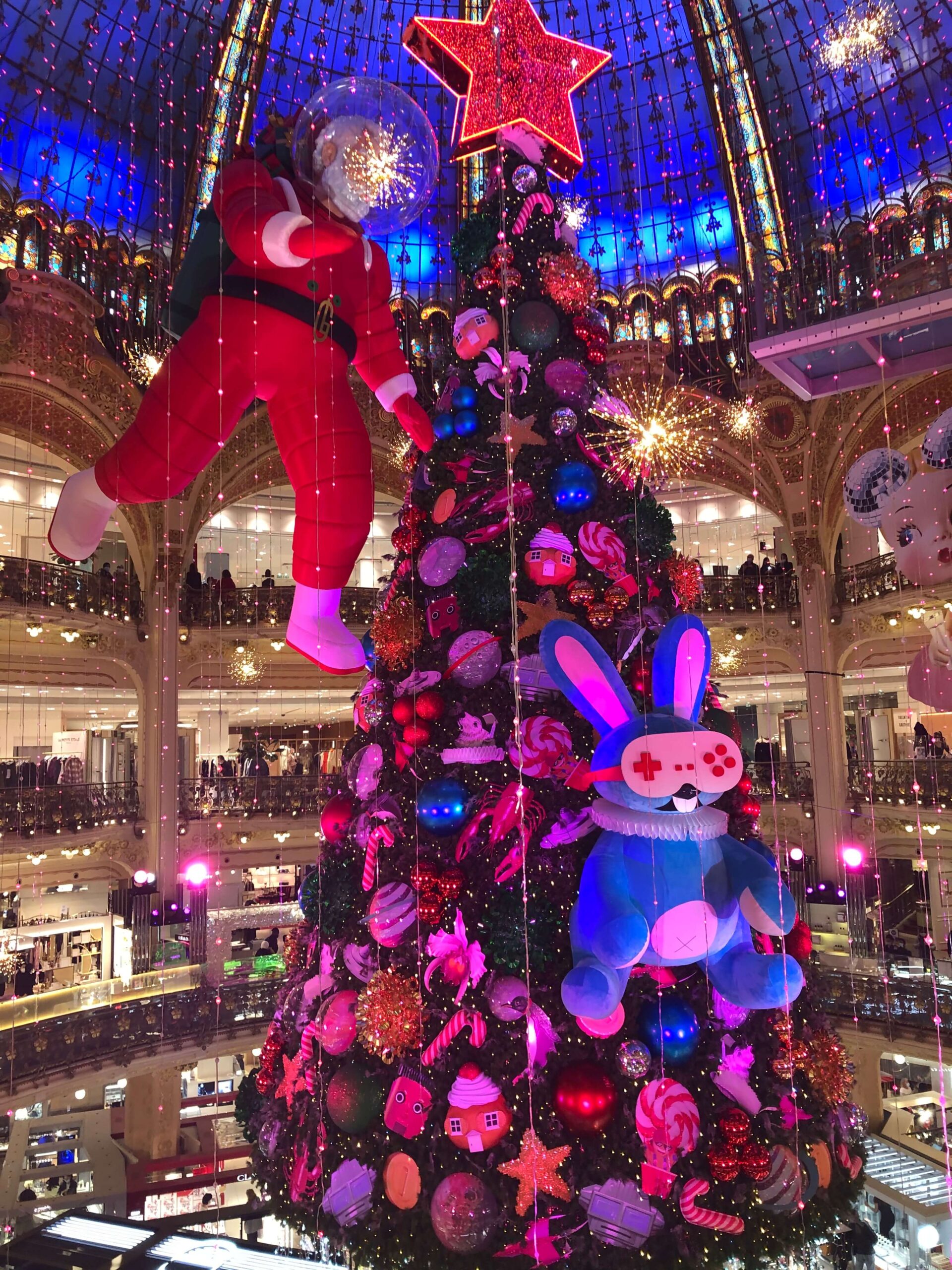 パリ最新情報「一足早くお届け！パリのクリスマス風景2021」