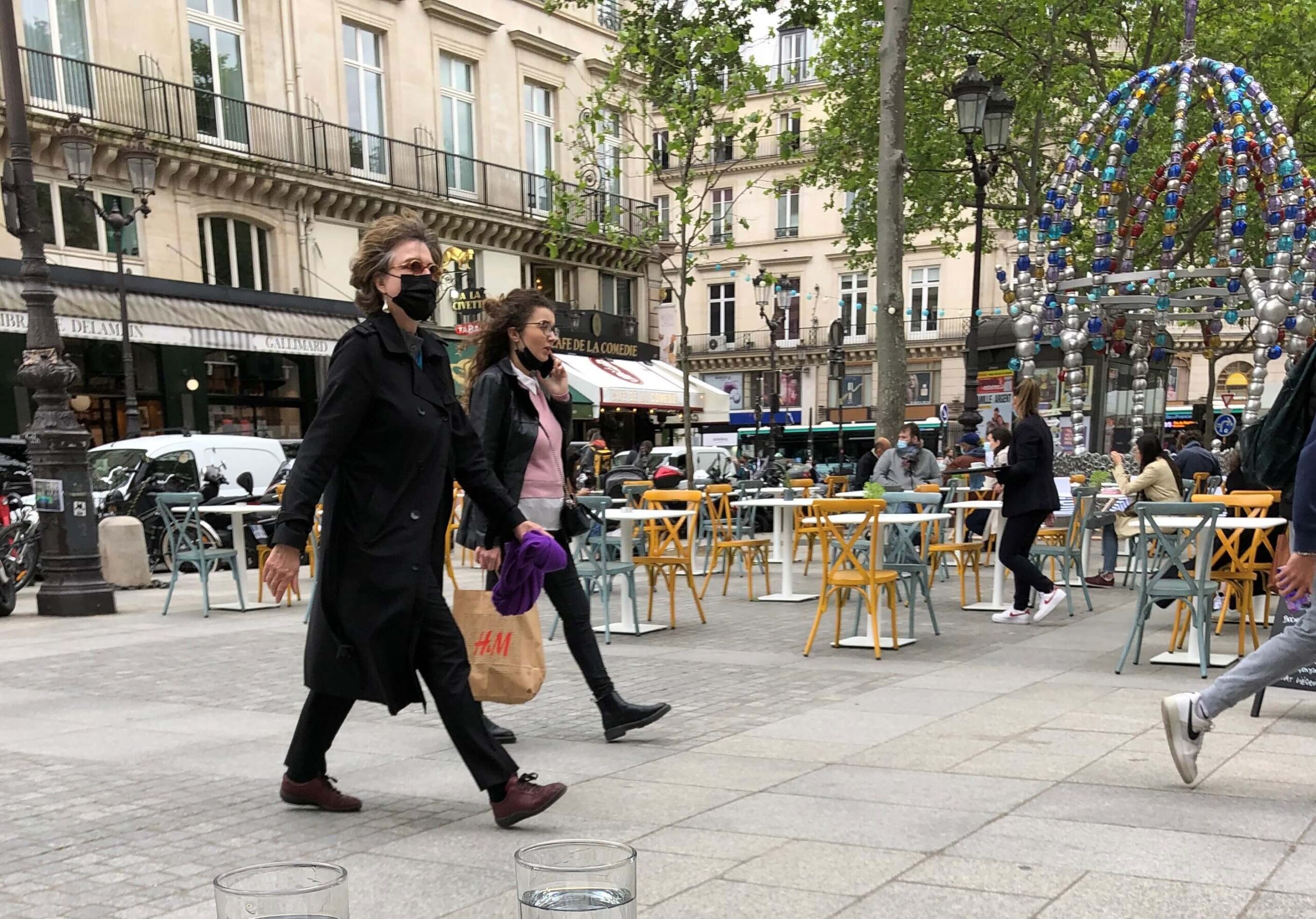 パリ最新情報「フランス、2030年から女性幹部の比率40％を義務化へ」