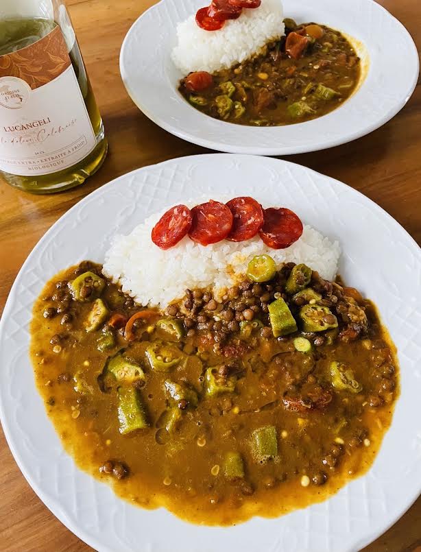 真夜中日記「やっぱり、おせちに飽きたらカレーなのであーる！！！」