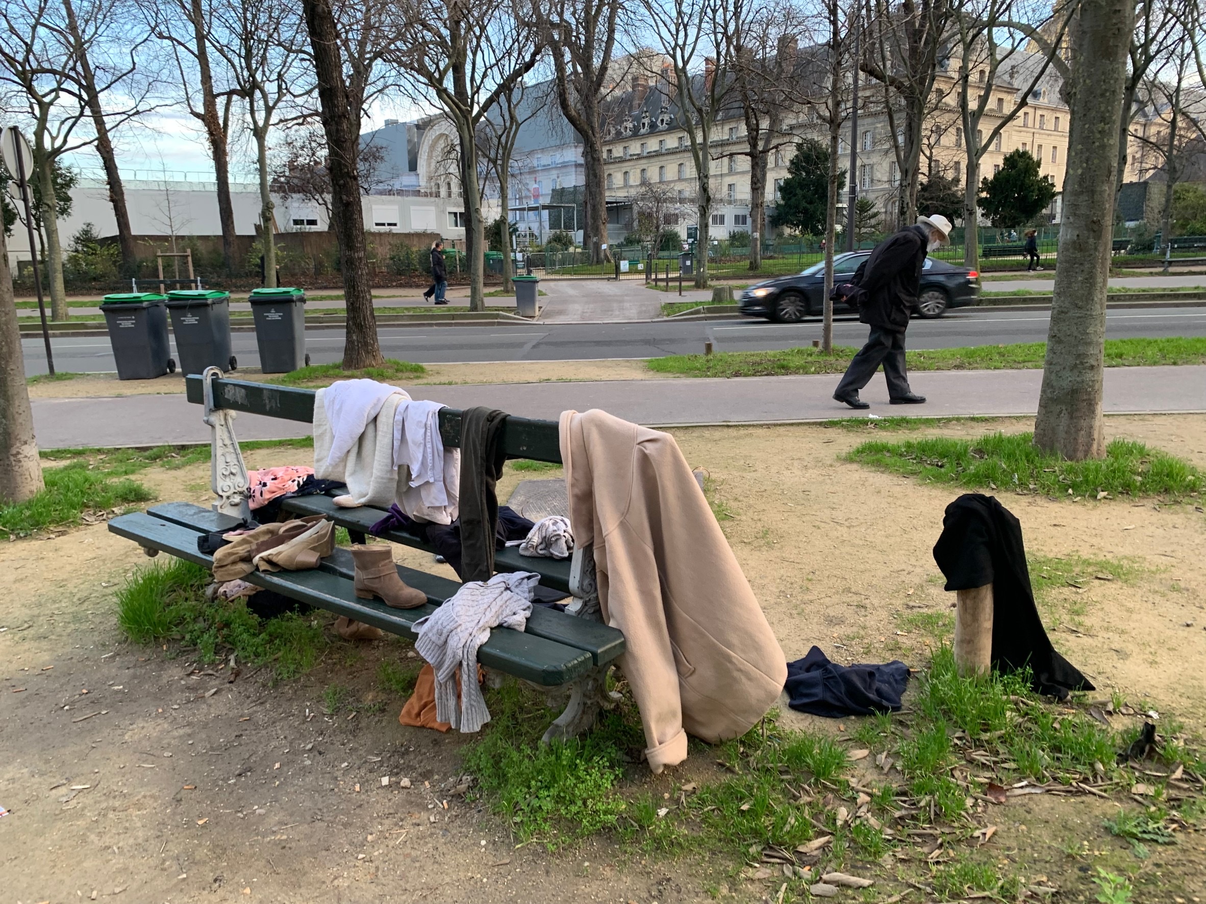 滞仏日記「真冬のミステリー。誰かの嫌がらせなのか、ぼくを混乱させた謎の事件」