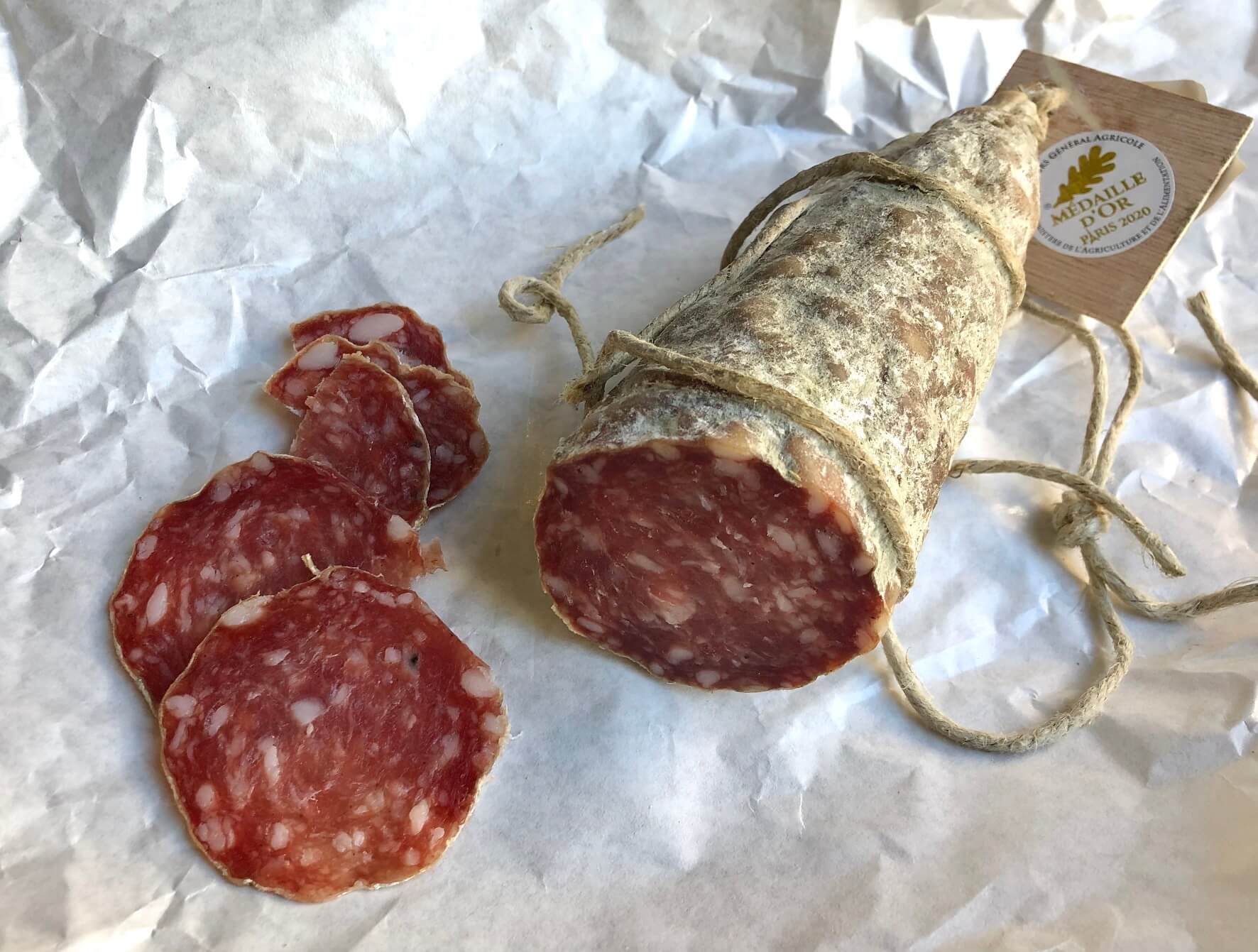 パリ最新情報「フランスの食文化を支える、伝統のブッシュリー（肉屋さん）」