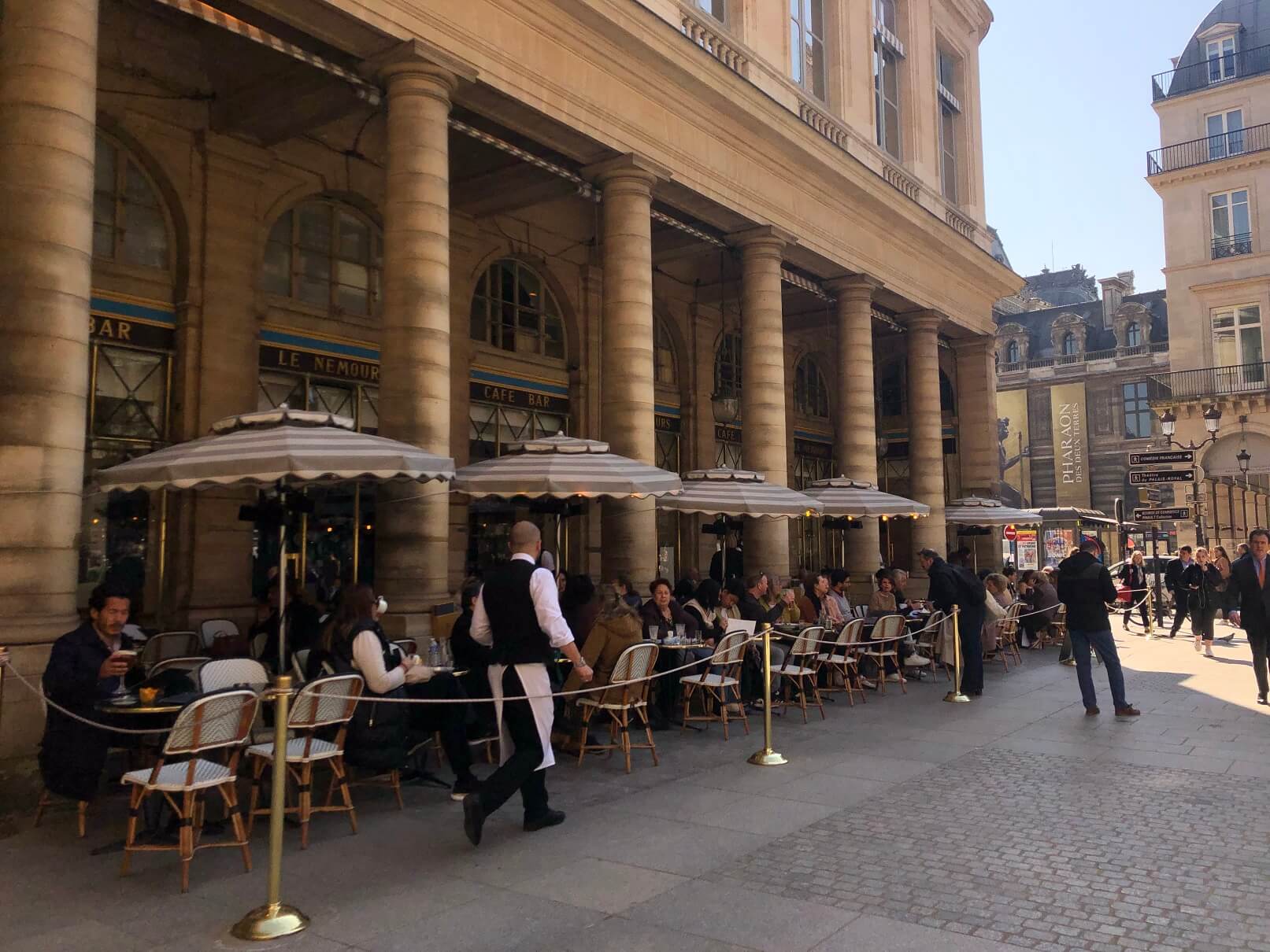 パリ最新情報「パリのカフェに吉報、サマーテラスが復活へ！」