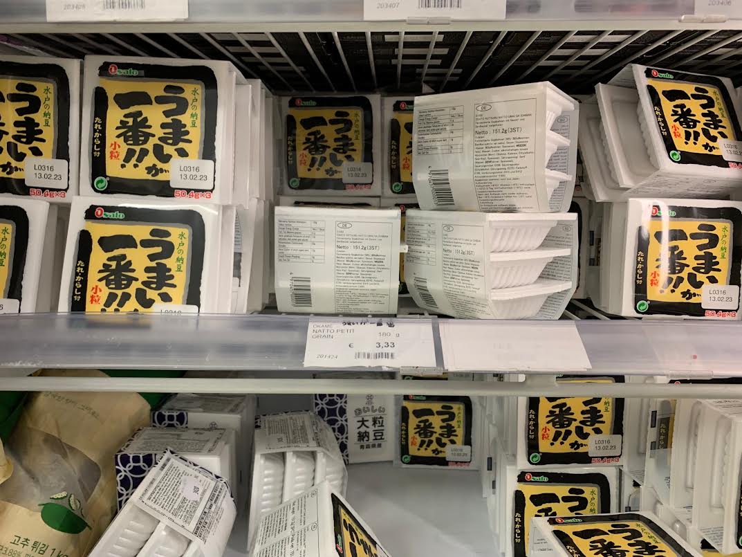 滞仏日記「パリの七不思議、仏人で溢れかえる和食材スーパー、驚異の品数」