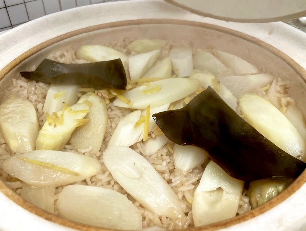 退屈日記「白アスパラとグリーンアスパラで、今日も健康な辻家の食卓 退屈日記「白アスパラとグリーンアスパラで、今日も健康な辻家の食卓