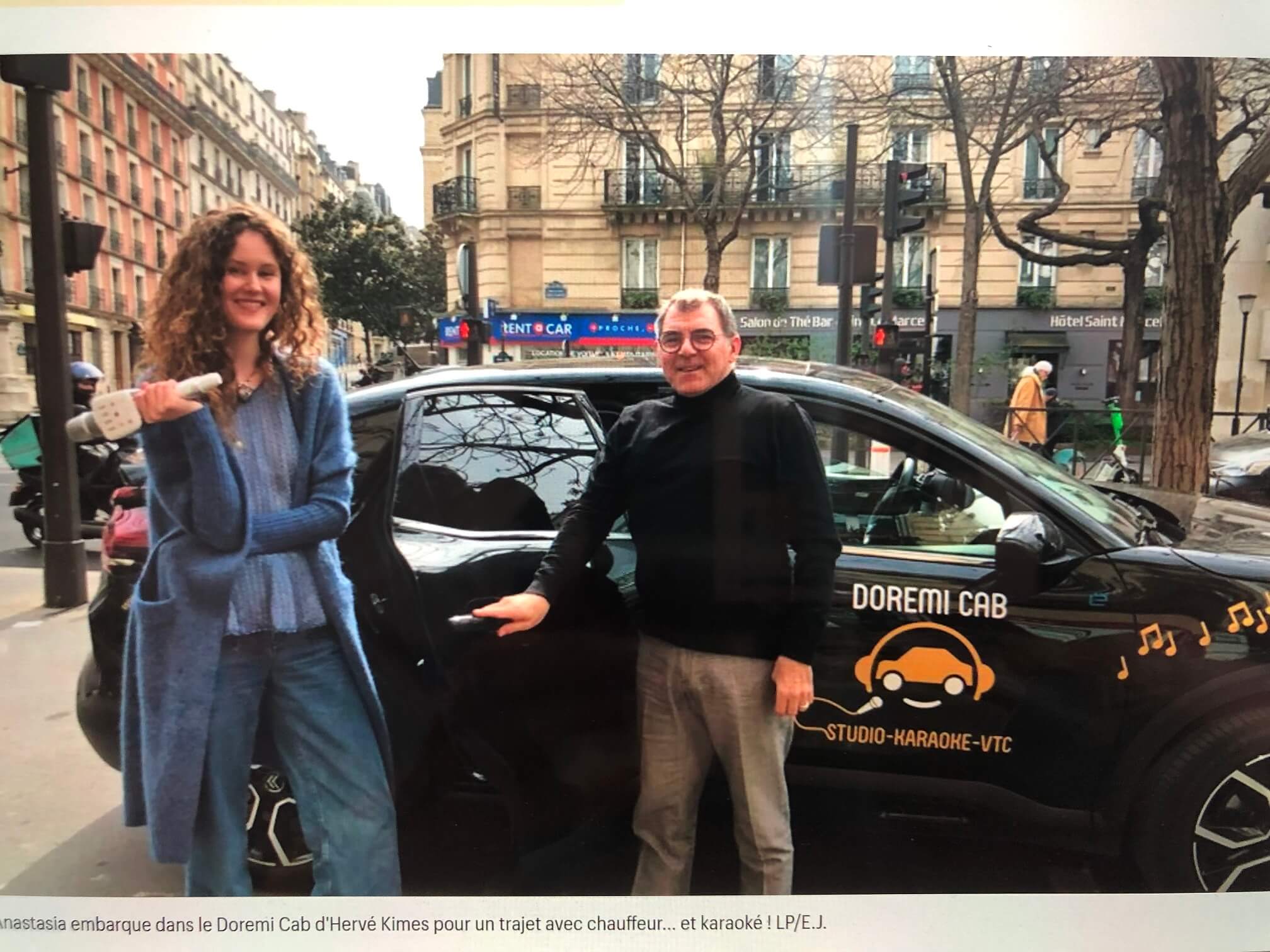 パリ最新情報「一曲歌ってみる？パリのタクシー、楽しいカラオケサービスを開始」