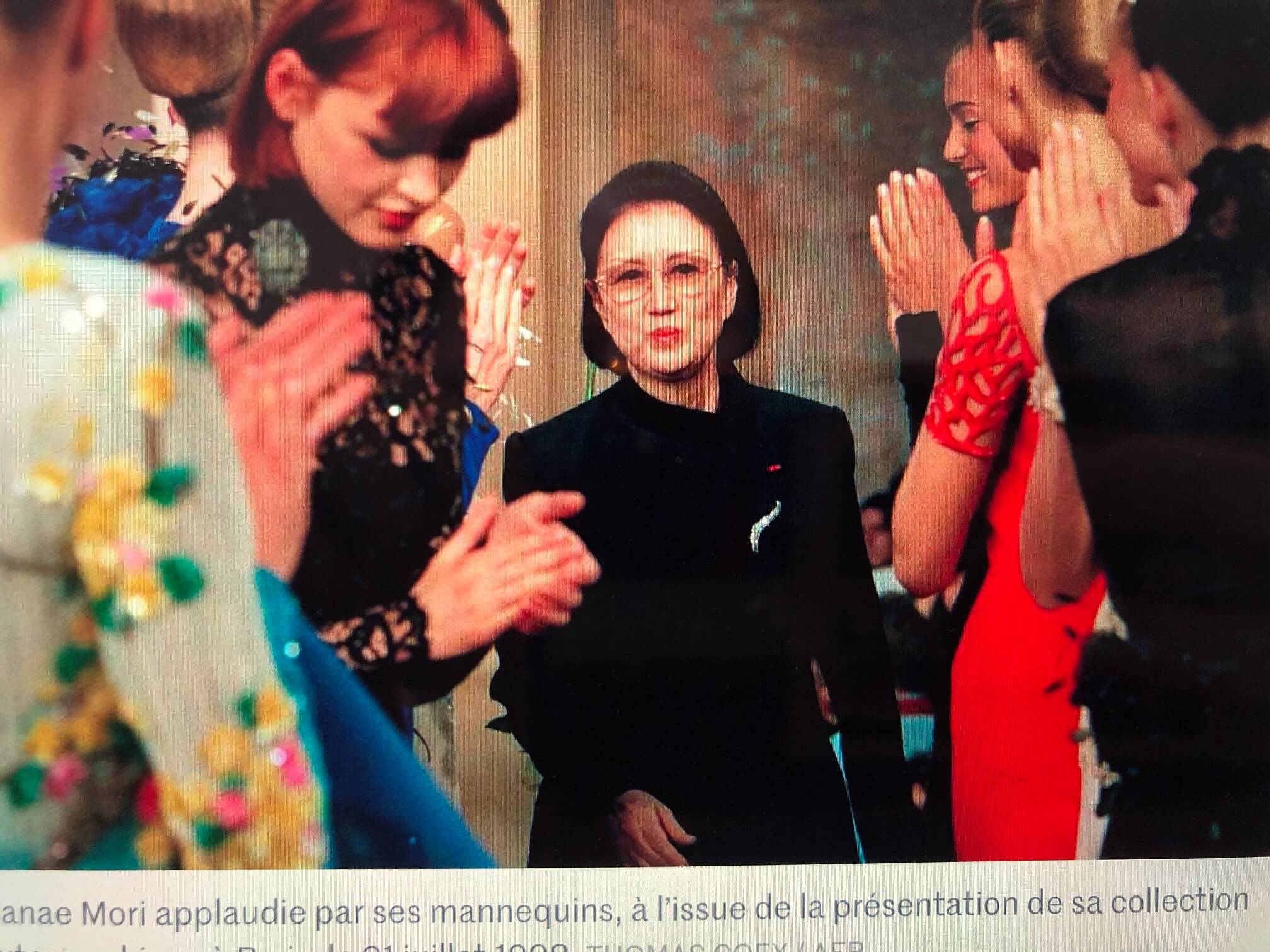 パリ最新情報「森英恵さん死去、『女性解放のパイオニア』と仏メディアが報じる」
