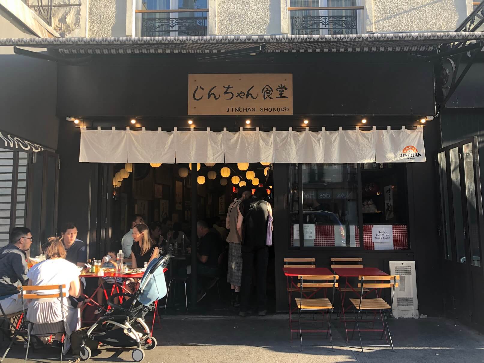 パリ最新情報「パリの和食店はどんどん『居酒屋』スタイルに。モダンより昭和レトロが人気！」