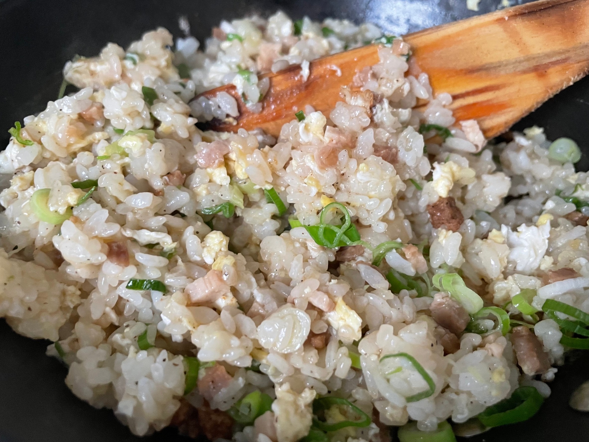 滞仏日記「すみれは美味いけど、すみれ炒飯はもっとうまいのだ、の巻」