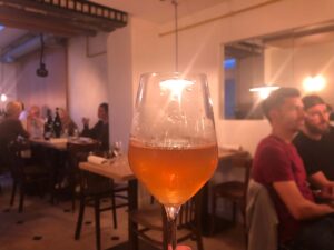 パリ最新情報「パリの新しいトレンド、琥珀色のオレンジワイン！」