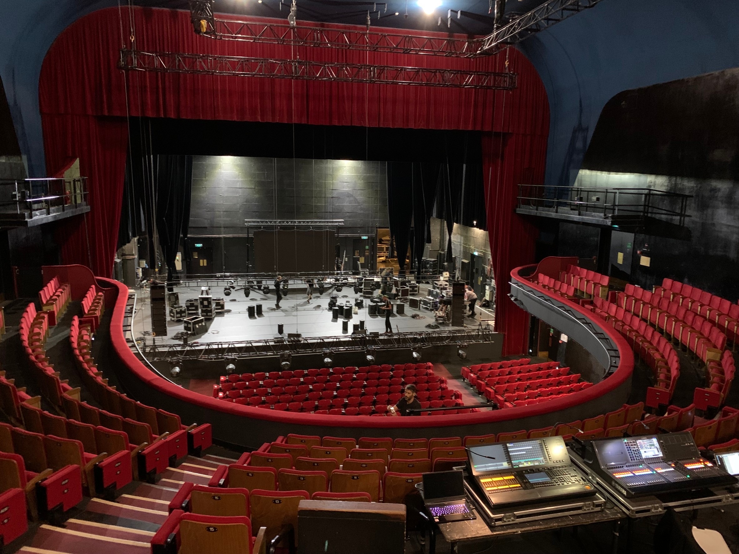 速報・パリ最新情報「オランピア劇場、辻仁成単独コンサート、ついに決定！」
