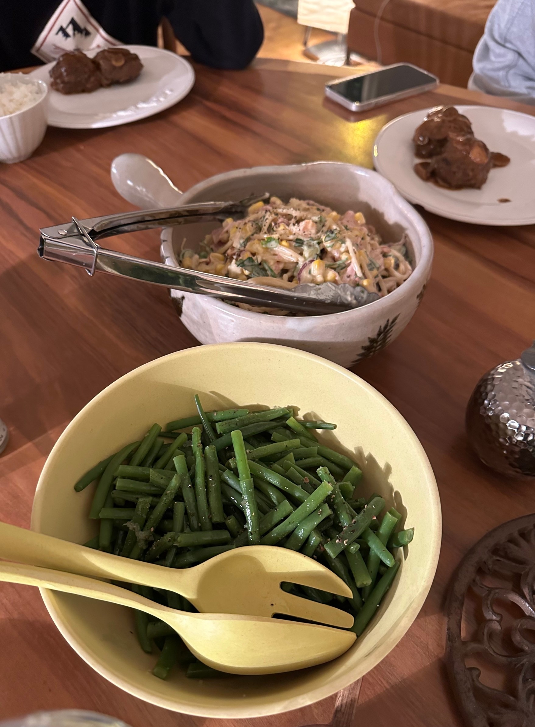 滞仏日記「久しぶりに、ニコラ、マノン、息子が揃っての、夕食会となった」