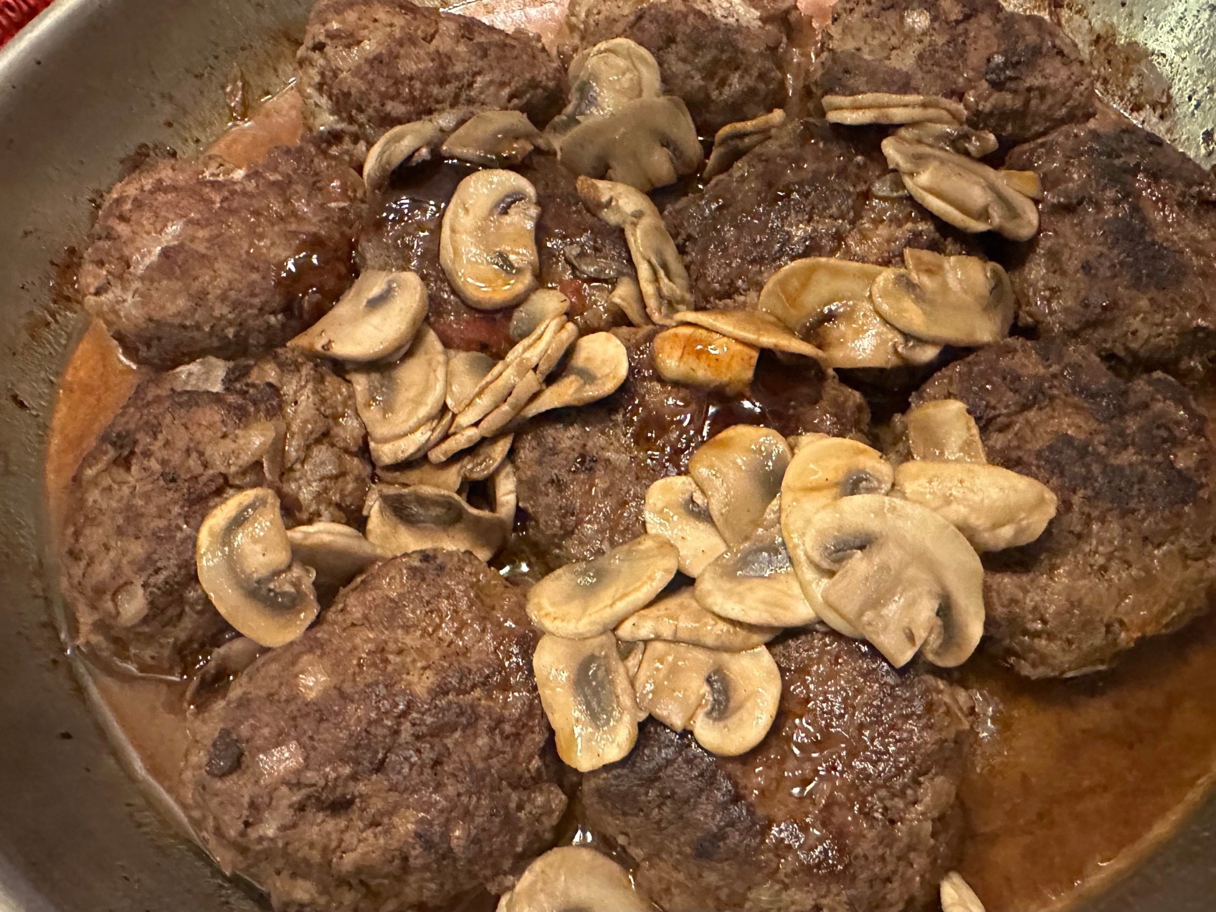 滞仏日記「久しぶりに、ニコラ、マノン、息子が揃っての、夕食会となった」