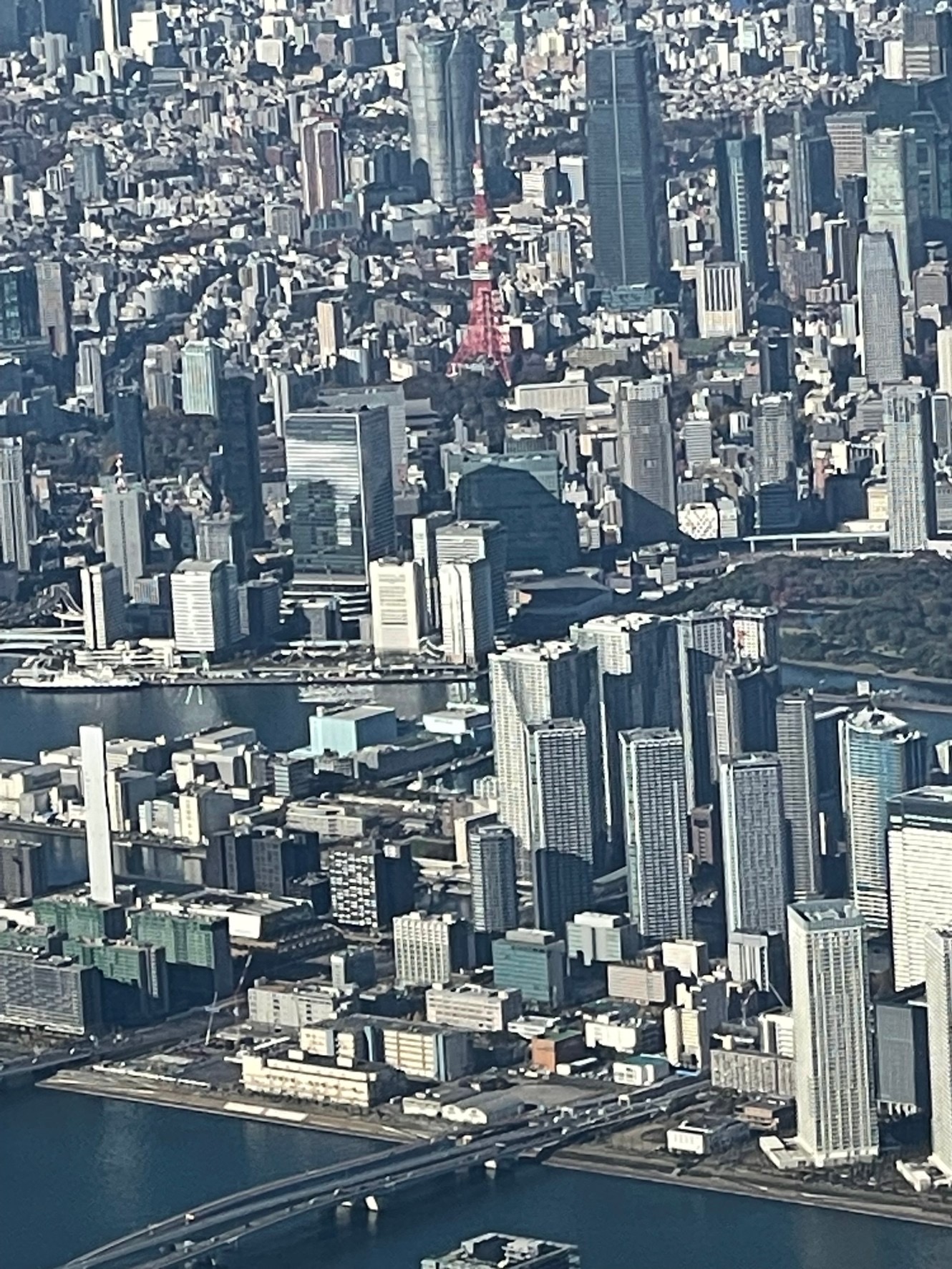 機上退屈日記「空の上から見た富士山が素晴らし過ぎた。雲の上からボンジュール」