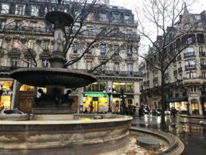 パリ最新情報「感染症の三大流行、フランスの状況。呼吸器系の感染は落ち着くが、胃腸炎は復活の兆し」