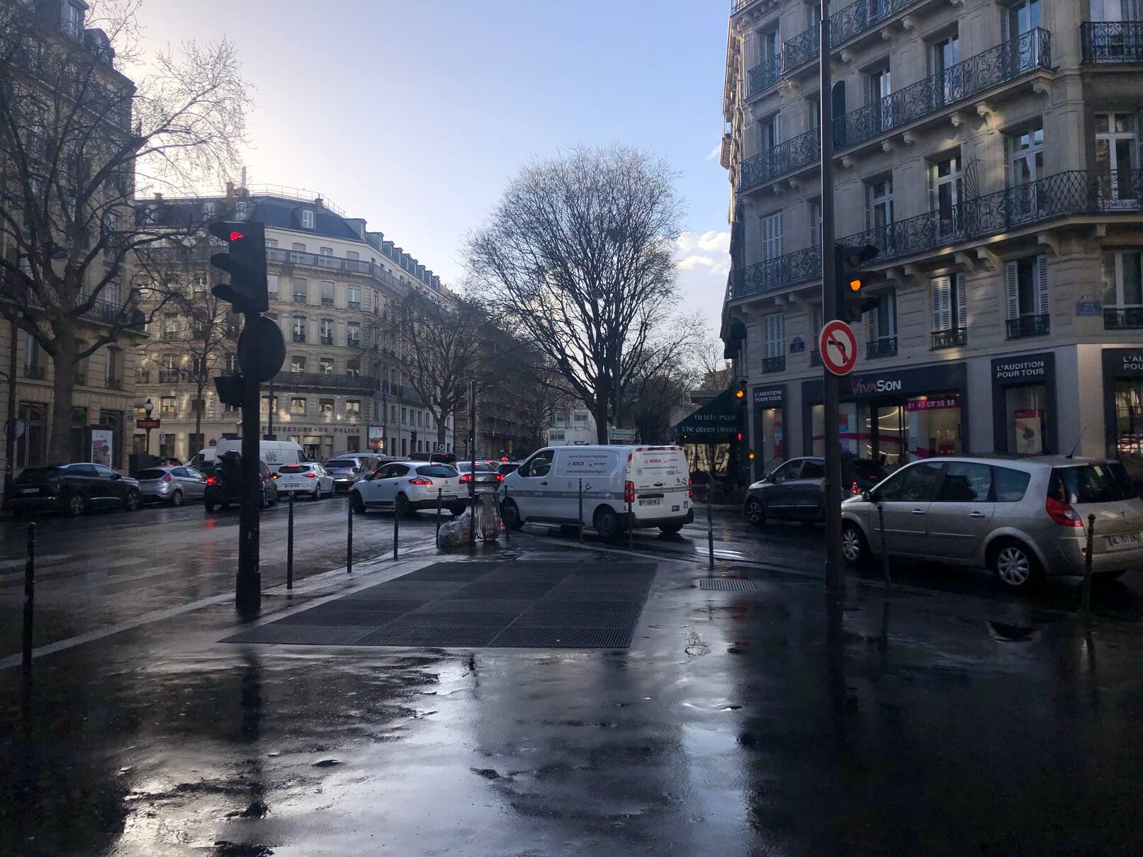パリ最新情報「本宅を貸すことに意欲的なパリジャンたち。民泊『Airbnb』での貸出がパリで急増中」