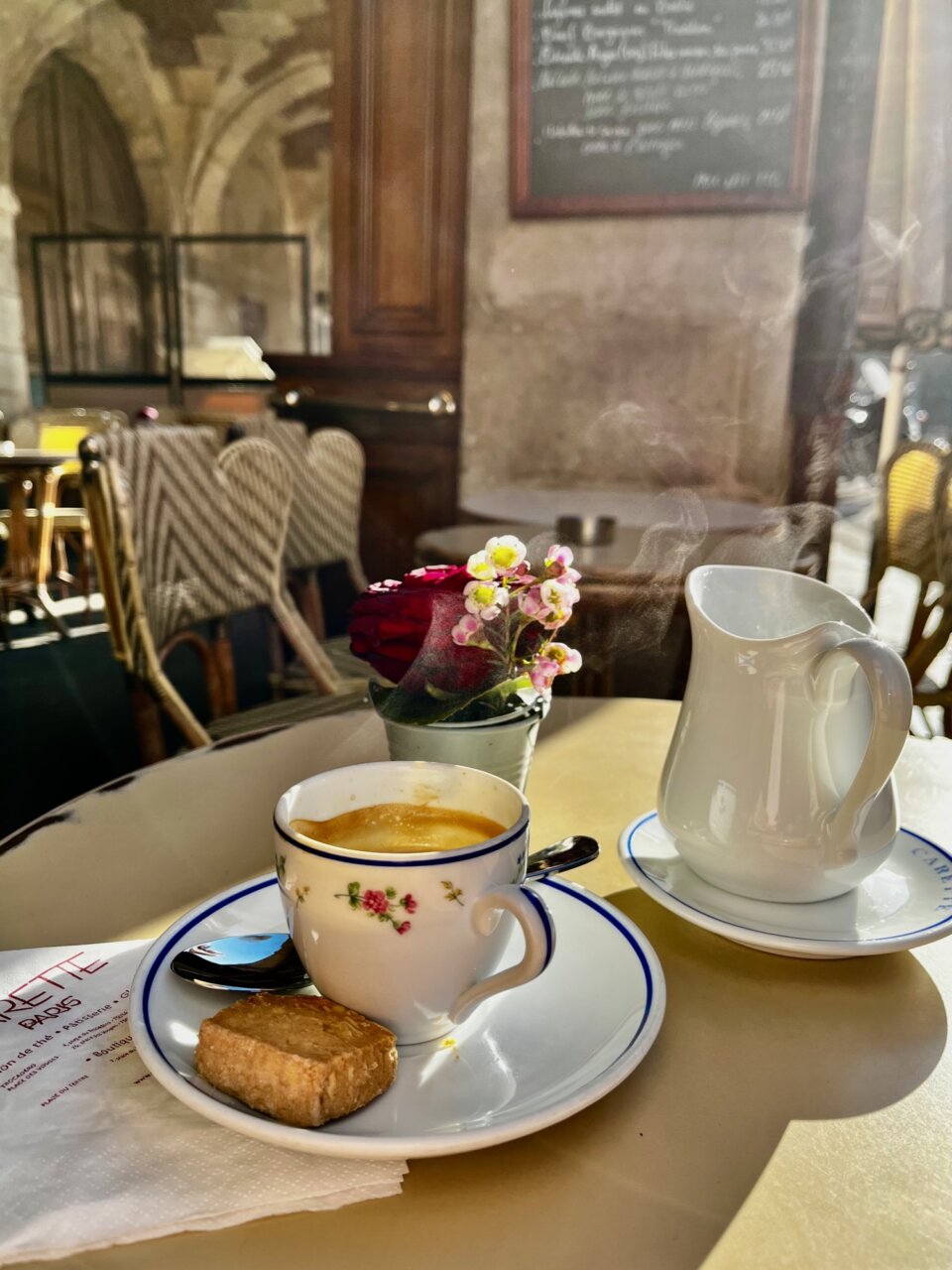 マダム・アコのパリジェンヌ通信『私が一番好きなカフェ』