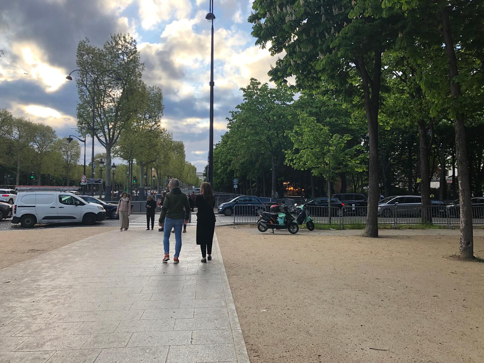 パリ最新情報「緑豊かな街を目指して。半年間で25000本の植樹に成功したパリ」