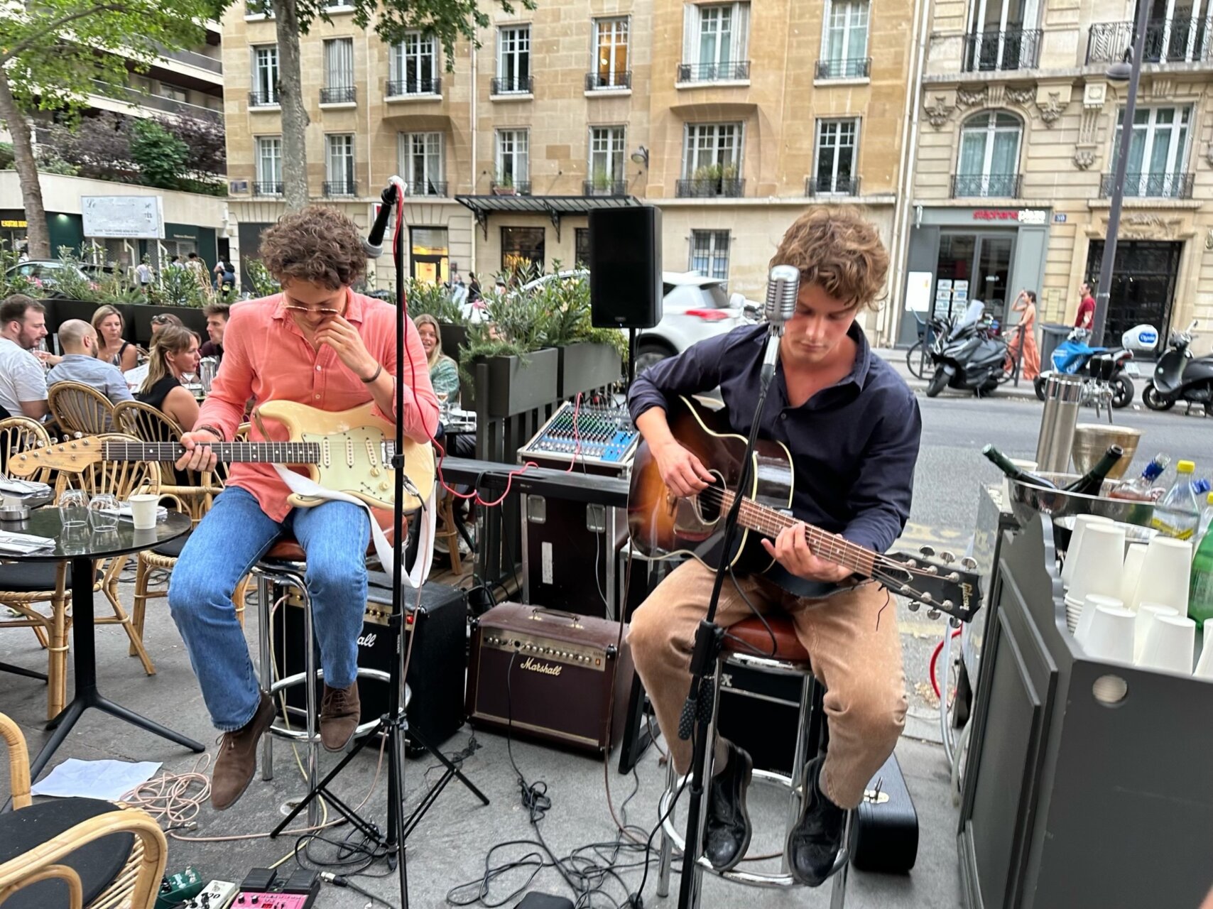 退屈日記「夏至の日は、パリ音楽祭の日！　フランスが全土で朝まで無礼講になる日！」