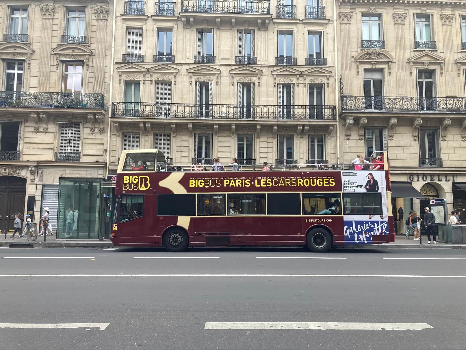 パリ最新情報「フランスで徐々に始まる、オーバーツーリズム対策。生態系・住民の生活を守るため」