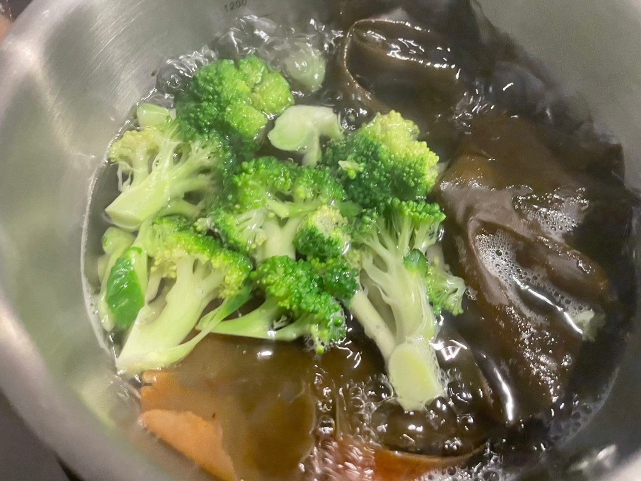 滞日日記「ダダ茶豆を茹でてたら、映画舞台挨拶が決まったという知らせに、ダダじゃぁ」