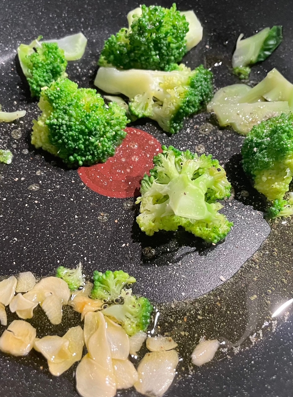 滞日日記「ダダ茶豆を茹でてたら、映画舞台挨拶が決まったという知らせに、ダダじゃぁ」