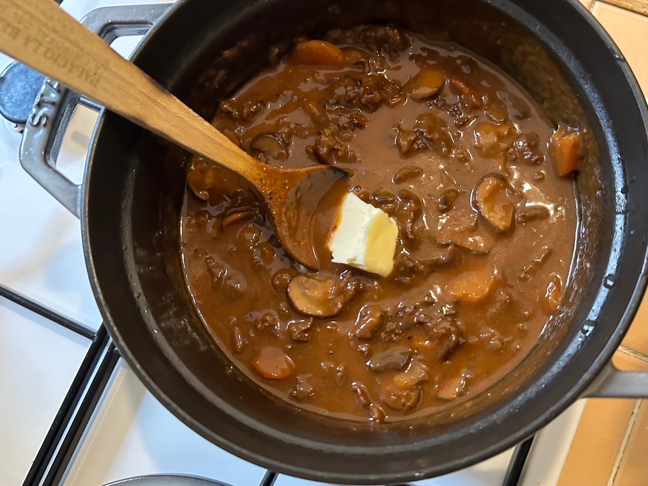 滞仏日記「急に寒くなったパリ、フランス風牛丼で身体をあたため乗り切るぞ」