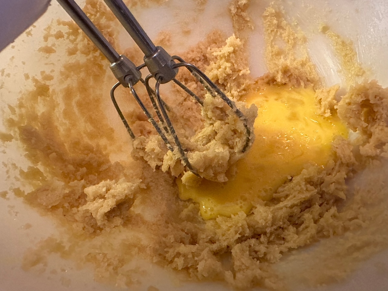 今日の献立、ラズベリーとホワイトチョコのパウンドケーキ