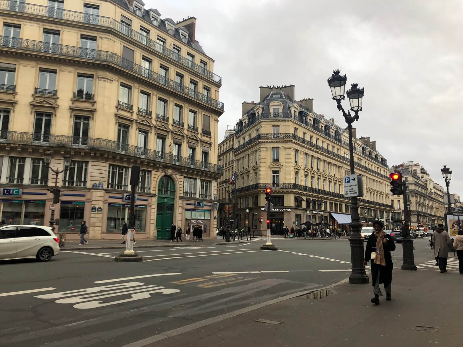 パリ最新情報「寒波襲来中のパリ、避難所を増設。フランスの避難先とその実態とは」