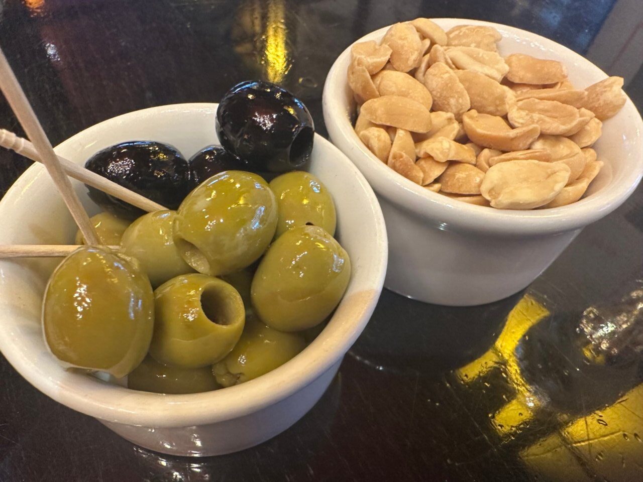 滞仏日記「牡蠣をパリのカフェーでどうやって食べたらいいの？ 　カフェで食べる牡蠣が最高！」