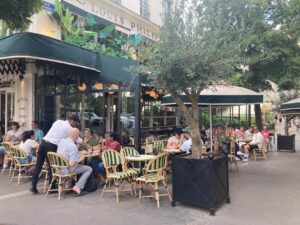 パリ最新情報「ガストロノミーの街パリ、期間限定でレストランが半額に！」