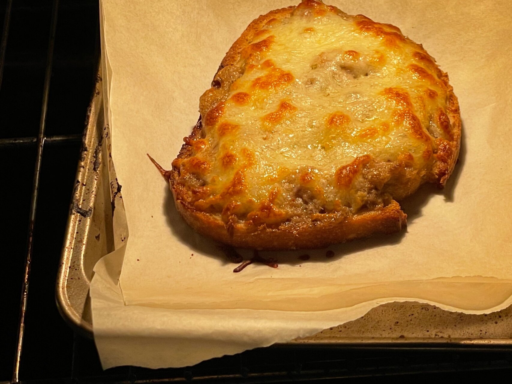 父ちゃんの普段着飯、「献立に困った時のピザトースト」